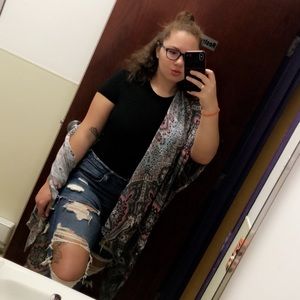 Meet your Posher, Allysa